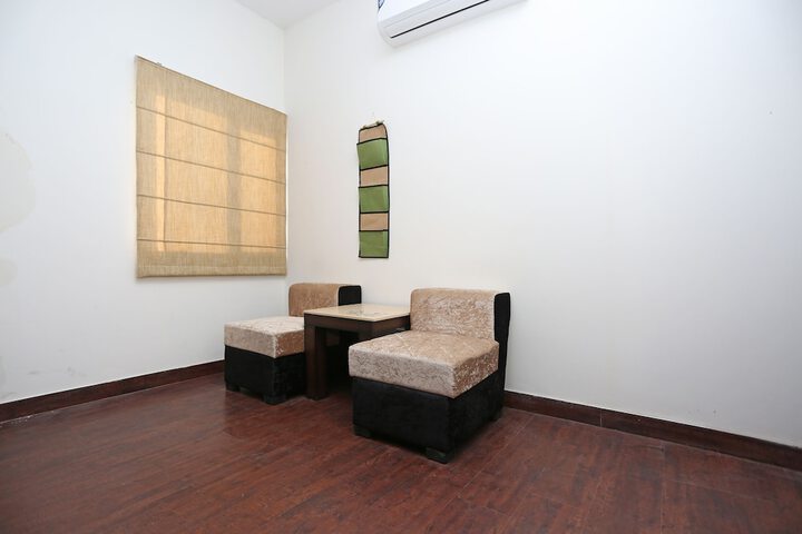 Room 14 of 24