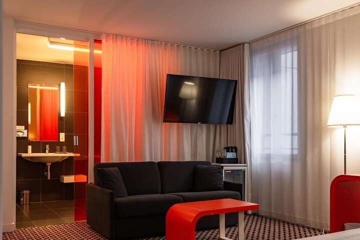 Room 29 of 60
