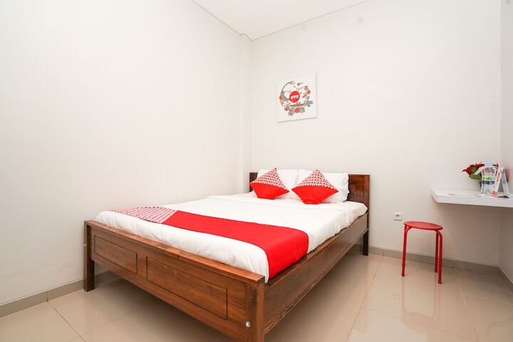 Room 6 of 30