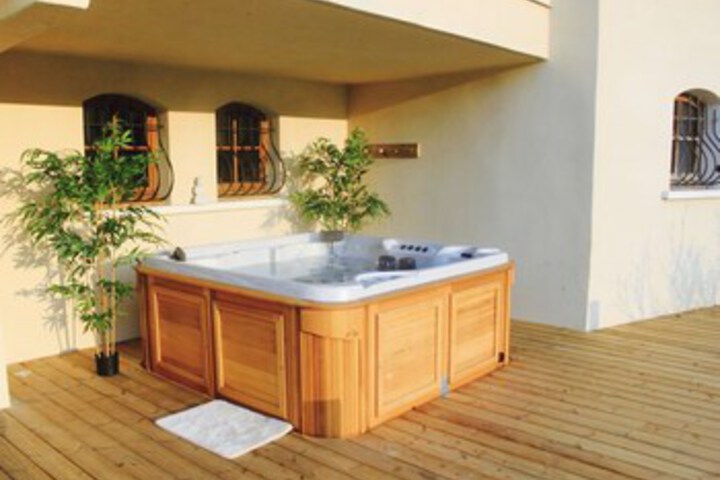 Spa 46 of 63
