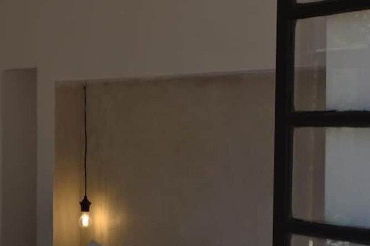 Room 2 of 23