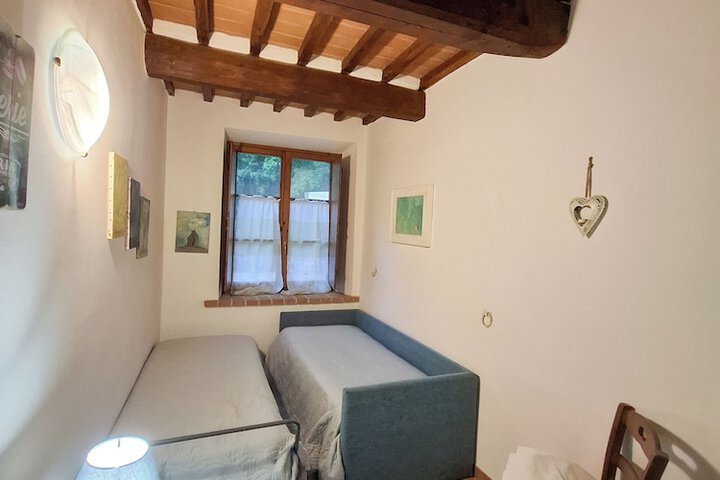 Room 47 of 168