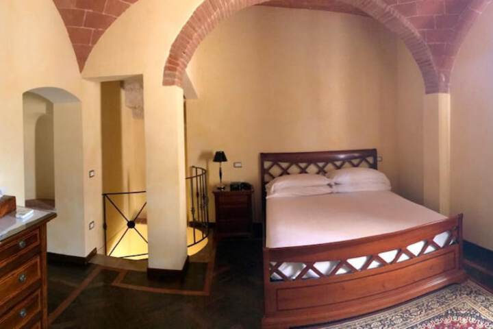 Room 9 of 55