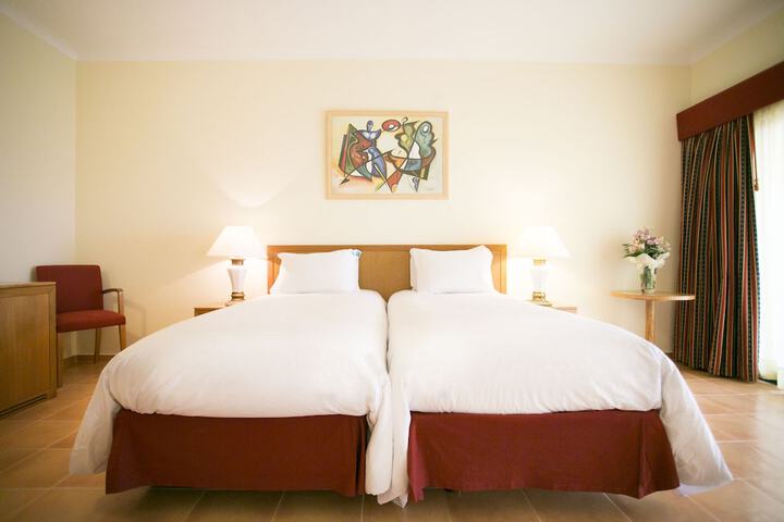 Room 7 of 47