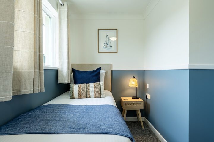 Room 28 of 60
