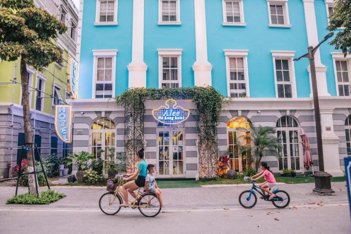 Alee HaLong Hotel