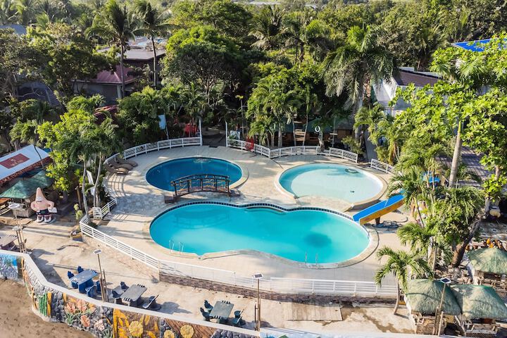 Villa Elizabeth Beach Resort in Lucena