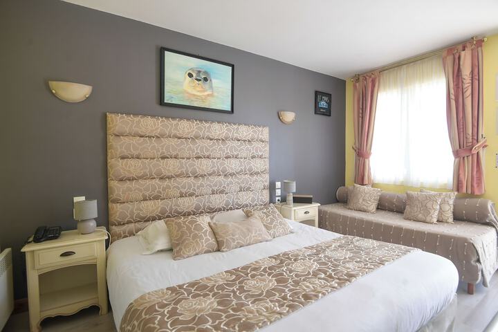 Room 6 of 31