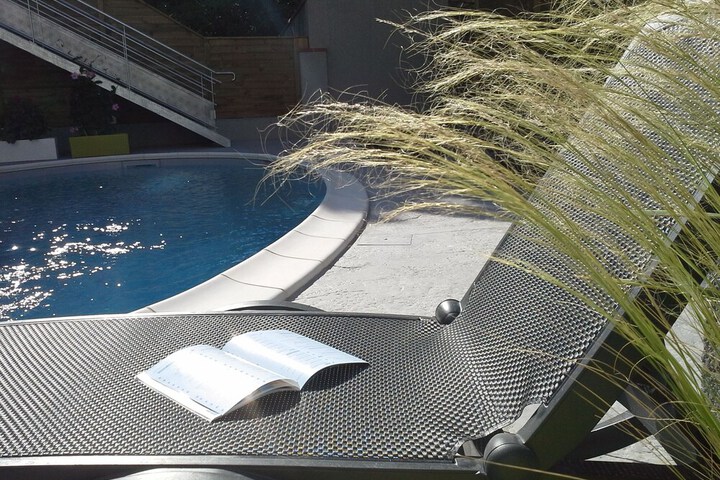 Sundeck 44 of 49