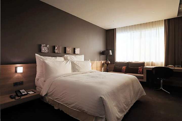 Room 16 of 41