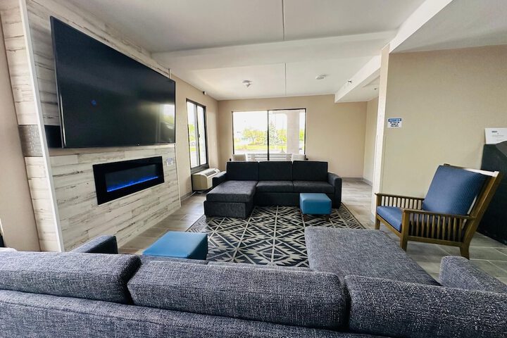 Guest Lobby