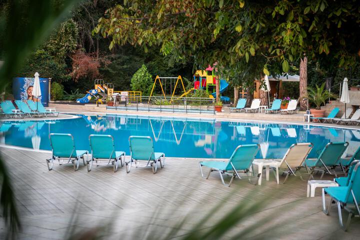 Pool 23 of 58