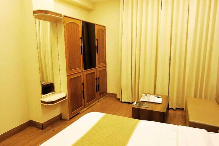 Room 4 of 29