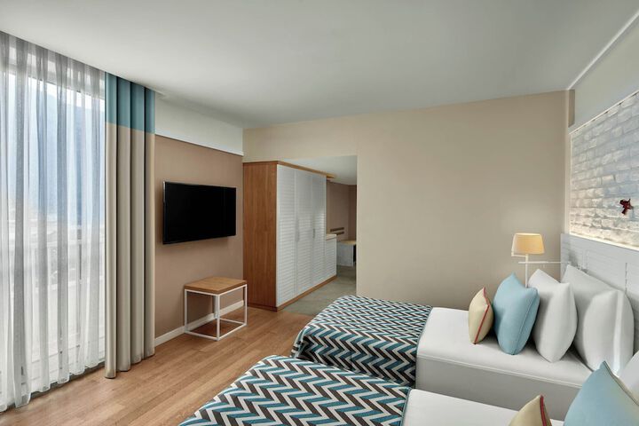 Room 22 of 203