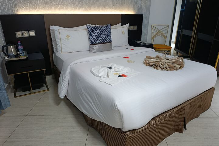 Room 10 of 63