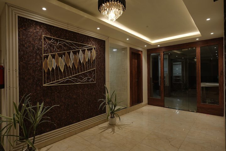 Hotel Interior 4 of 22