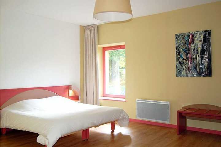 Room 6 of 22