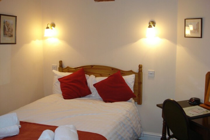 Room 3 of 24
