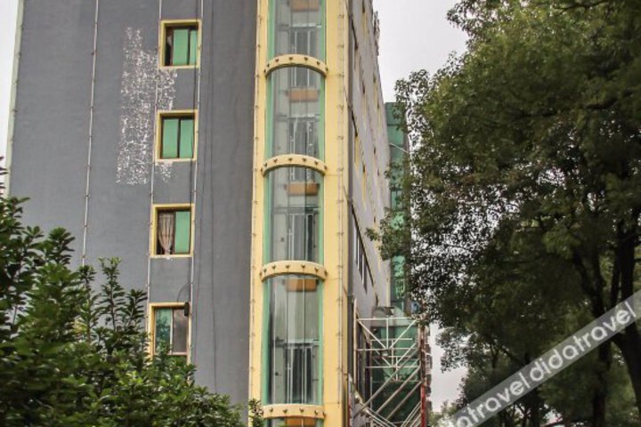 Sheman Art Hotel