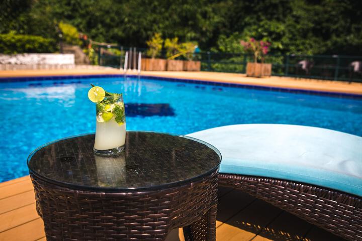 Pool 106 of 124