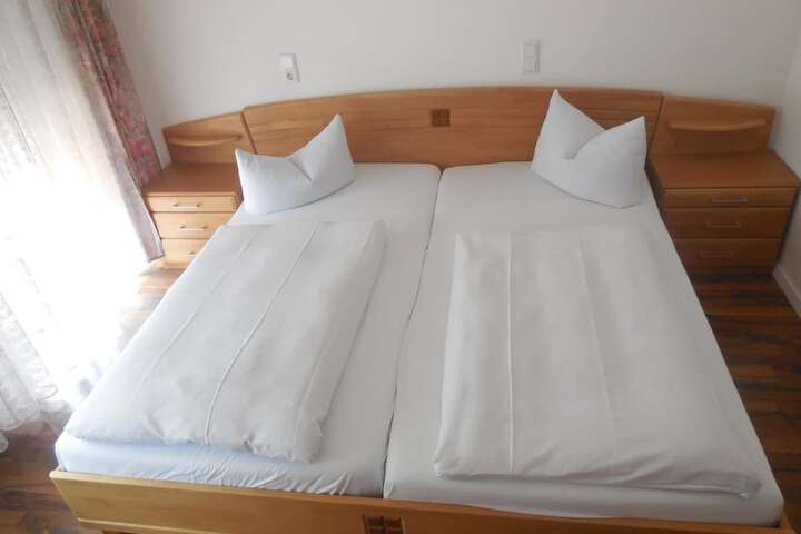 Room 7 of 39