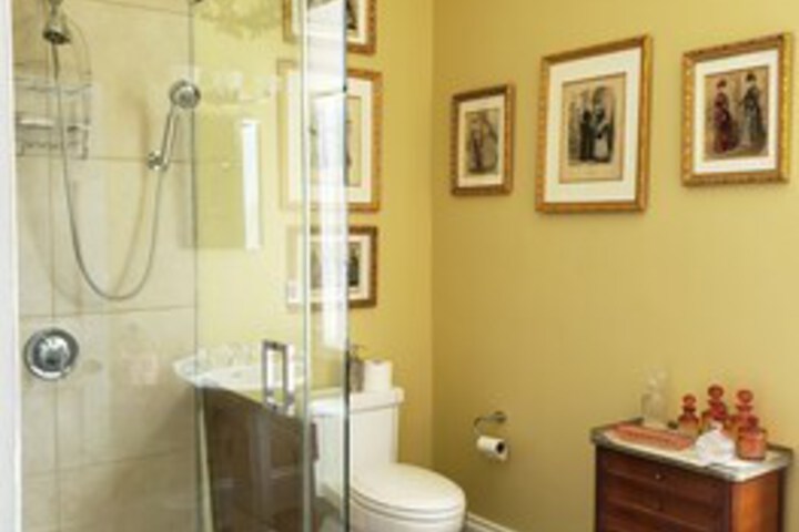 Room 4 of 39