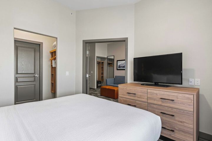Room 30 of 75