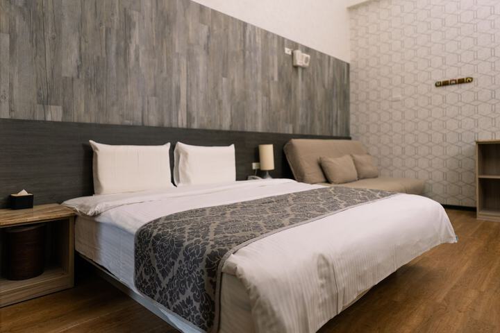 Room 21 of 60