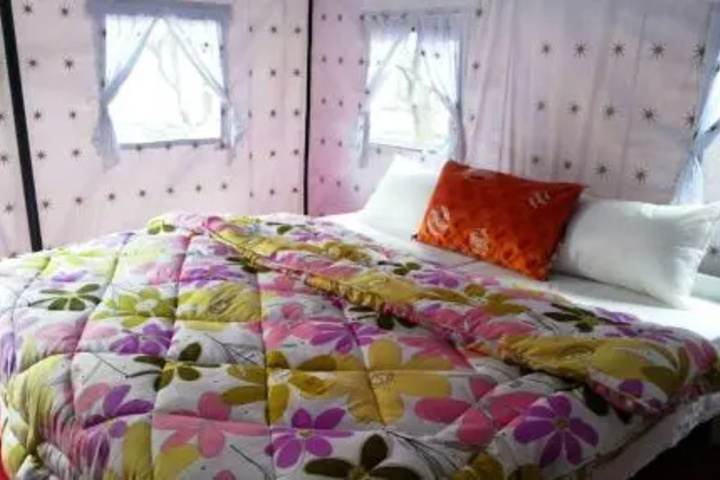 Room 3 of 10