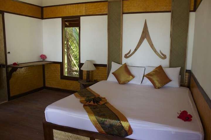Room 8 of 50