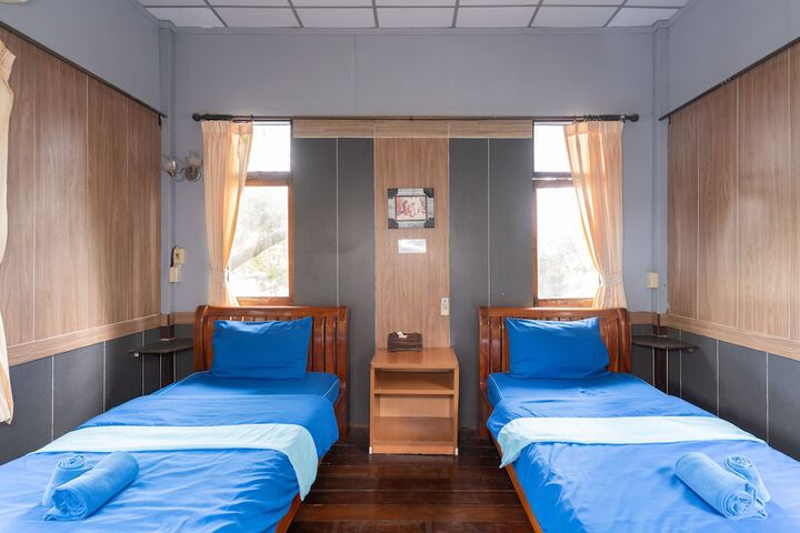 Room 49 of 95