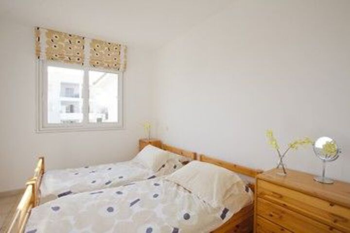 Room 30 of 94
