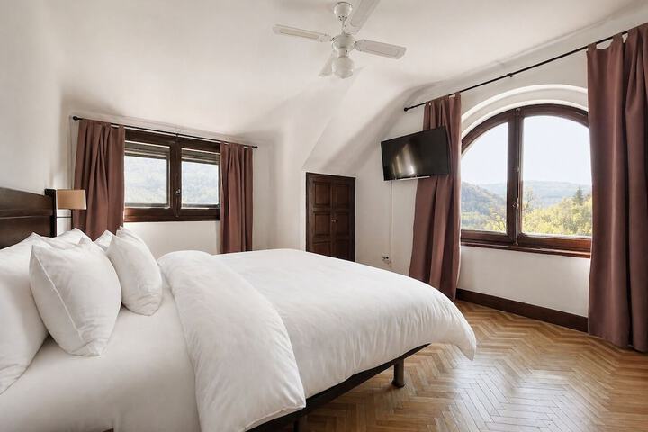 Room 18 of 40