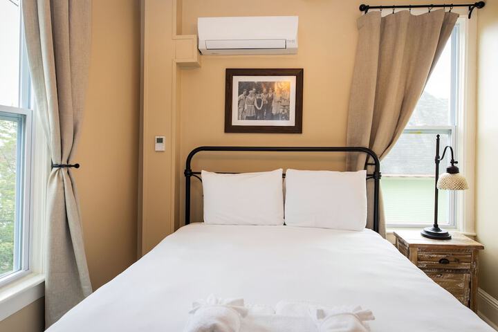 Room 7 of 39