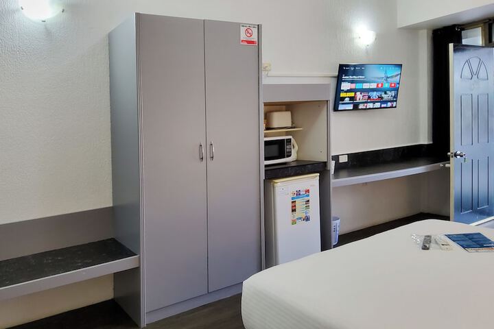 Room 47 of 105