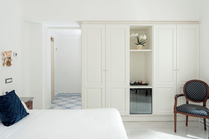 Room 58 of 250