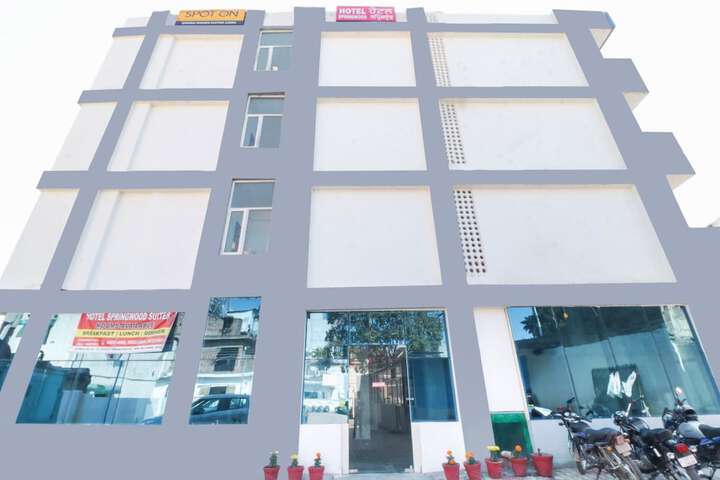 OYO 43300 Spring Woods Suites