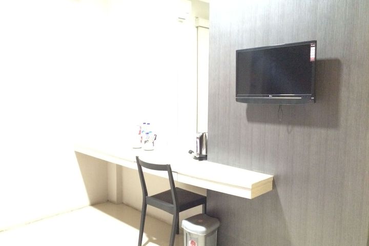 Room 10 of 21