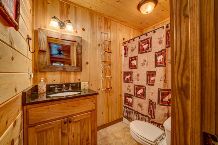 Room 10 of 20
