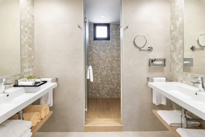 Clean Restrooms