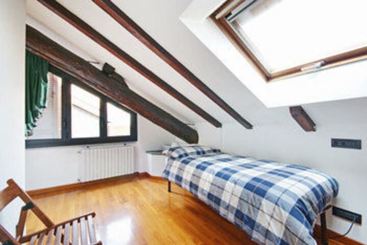 Room 47 of 173