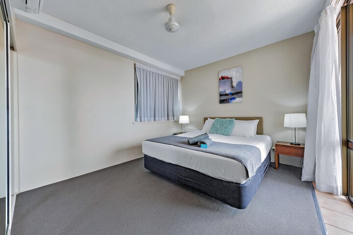 Room 3 of 52
