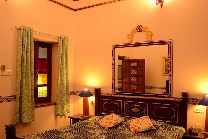 Room 20 of 38