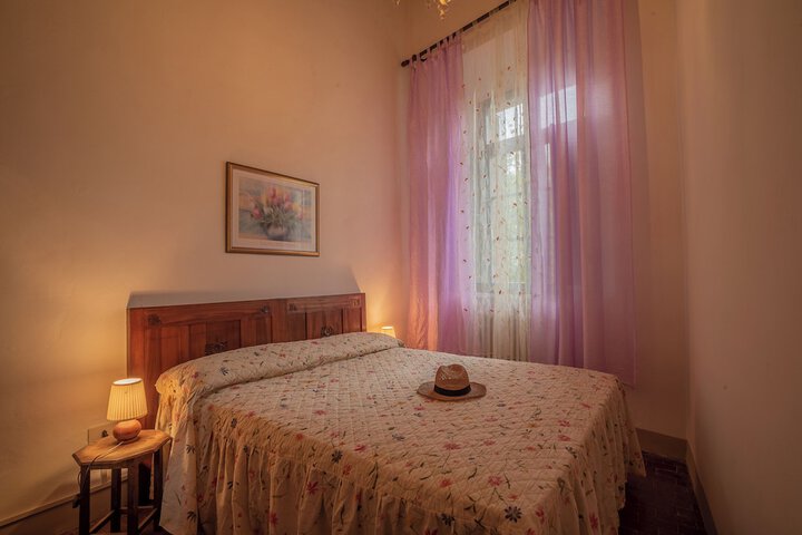 Room 7 of 82