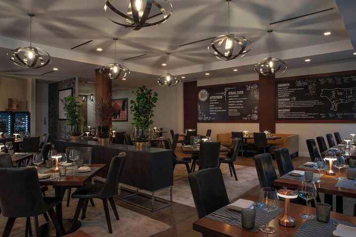 Dining 63 of 76