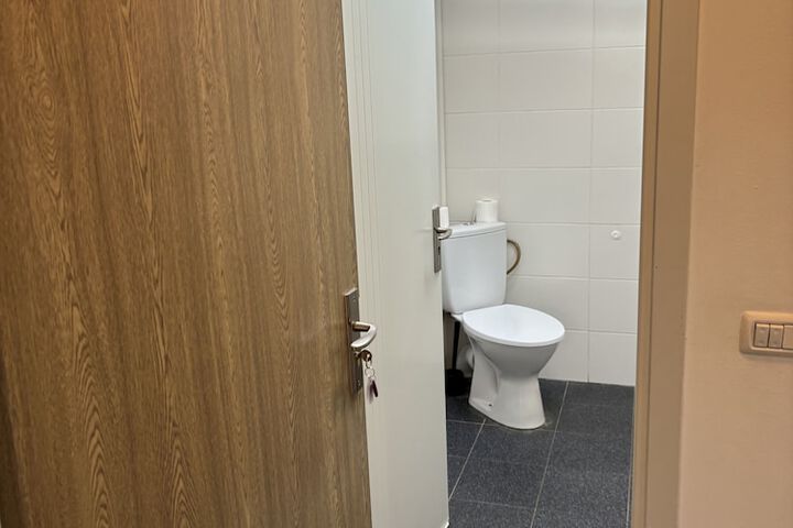 Room 85 of 109