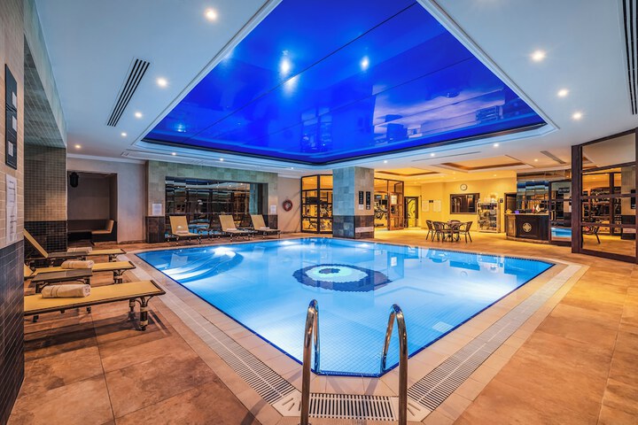 Pool 34 of 50