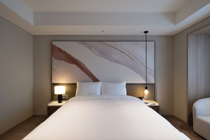 Room 11 of 54