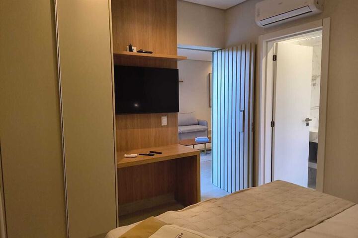 Room 15 of 228