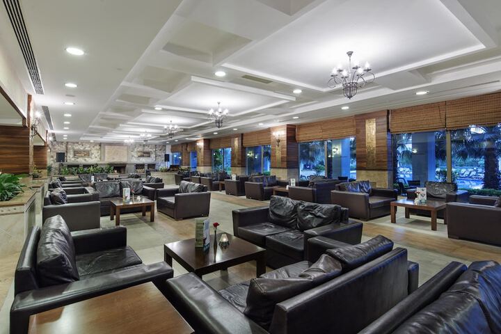 Guest Lobby